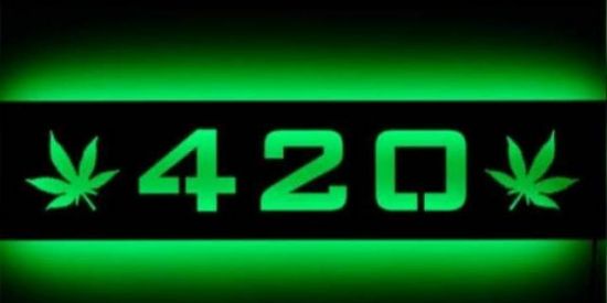 Imagem do grupo de WhatsApp 🍁4:20🍁