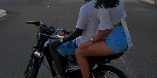 Imagem do grupo de WhatsApp STATUS E VÍDEOS 🥷