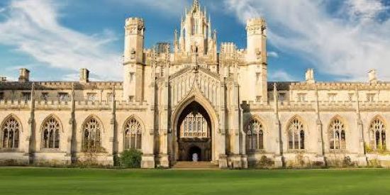 Imagem do grupo de WhatsApp School 📚