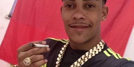 Imagem do grupo de WhatsApp Eu sou a universal