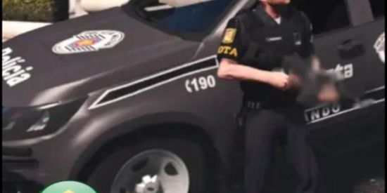 Imagem do grupo de WhatsApp 𝐏𝐎𝐋Í𝐂𝐈𝐀 𝟐𝟒 𝐇𝐎𝐑𝐀𝐒 🇧🇷