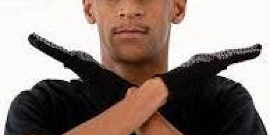 Imagem do grupo de WhatsApp Só os cria receba luva de pedreiro