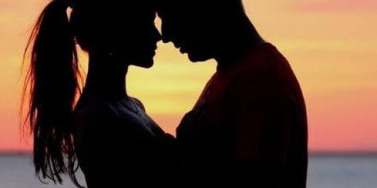 Imagem do grupo de WhatsApp Amizades & Romance