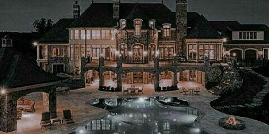 Imagem do grupo de WhatsApp 𝕴𝖉𝖔𝖑𝖘 𝖎𝖓 𝖙𝖍𝖊 𝖍𝖔𝖚𝖘𝖊(𝔥𝔬𝔲𝔰𝔢) Rpg