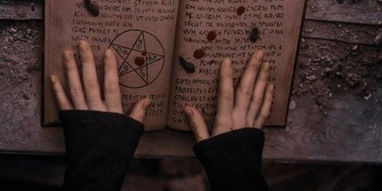 Imagem do grupo de WhatsApp 🌙`𝑆𝑐ℎ𝑜𝑜𝑙 𝑂𝑓 𝑆𝑢𝑟𝑣𝑖𝑣𝑜𝑟𝑠 ᵒᶠᶠ