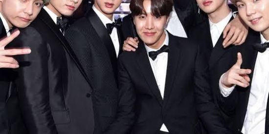 Imagem do grupo de WhatsApp 🍒(ᴀᴅᴍs) 𝙱-𝚊𝚛𝚖𝚢𝚜 💗🖤