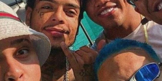 Imagem do grupo de WhatsApp 𝙕𝙊𝙉𝘼 𝘿𝘼 𝘼𝙈𝙄𝙕𝘼𝘿𝙀