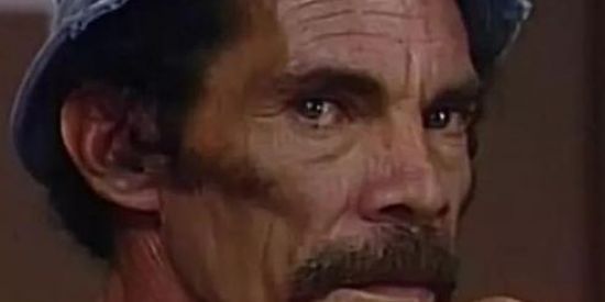 Imagem do grupo de WhatsApp armário 🤨