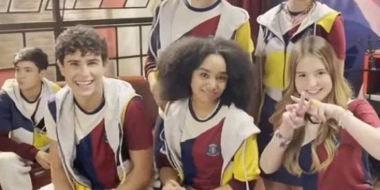 Imagem do grupo de WhatsApp Atuação poliana moça 🦋💜