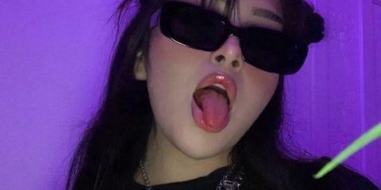 Imagem do grupo de WhatsApp 𝑯𝑬𝑳𝑳𝑶 𝙆𝙄𝙏𝙏𝙔𝙎