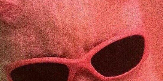 Imagem do grupo de WhatsApp 💗꧁a̷m̷i̷z̷a̷d̷e̷ ̷&̷n̷a̷m̷o̷r̷o̷꧂💗