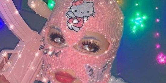 Imagem do grupo de WhatsApp ° 𝐂 𝐑 𝐀 𝐙 𝐘 𝐆 𝐈 𝐑 𝐋 𝐒 °🔥