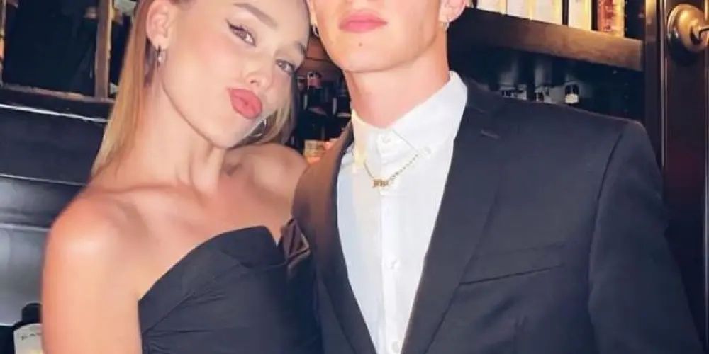 Imagem do grupo de WhatsApp ⋆˚࿔ 𝐀 𝐀𝐏𝐎𝐒𝐓𝐀 𝜗𝜚˚⋆