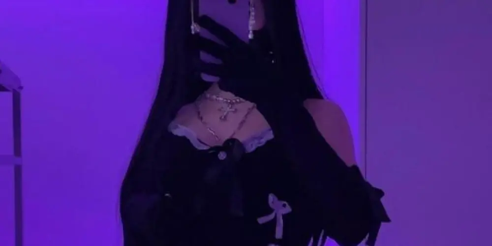 Imagem do grupo de WhatsApp 00:00 𝖙𝖍𝖊 𝖓𝖎𝖌𝖍𝖙 𝖎𝖘 𝖘𝖙𝖎𝖑𝖑 𝖇𝖊𝖌𝖎𝖓𝖓𝖎𝖓𝖌