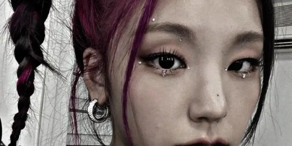 Imagem do grupo de WhatsApp ⋆｡‧˚ʚ🍓ɞ˚‧｡⋆DOOM YEJI DOOM⋆｡‧˚ʚ🍓ɞ˚‧｡⋆