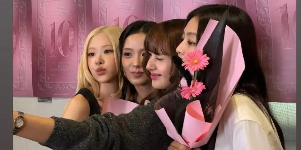 Imagem do grupo de WhatsApp ⭒˚.⋆⭒🖤⃝Blackpink in your area🪐⭒˚.⋆⭒🥰