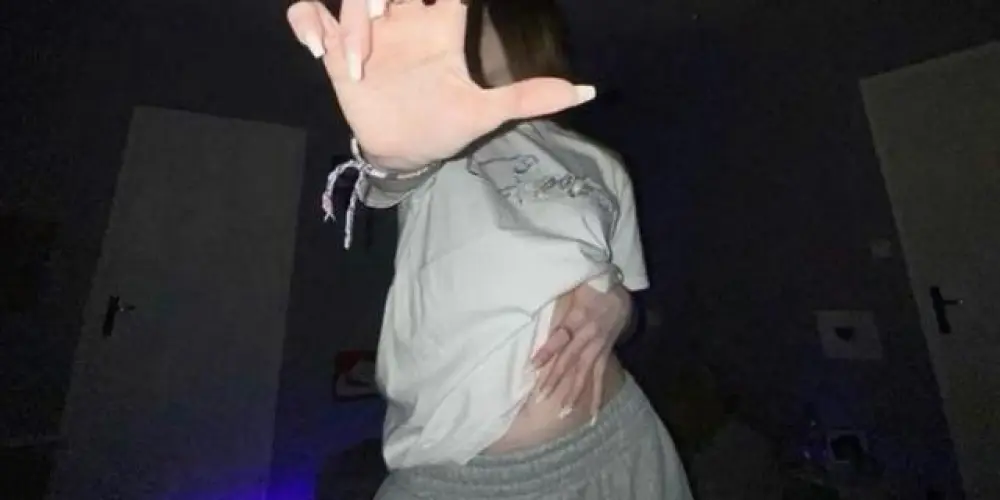 Imagem do grupo de WhatsApp 🔥𝐏𝐎𝐃𝐄 𝐓𝐔𝐃𝐎 24/48𝐇𝐑𝐒🔥