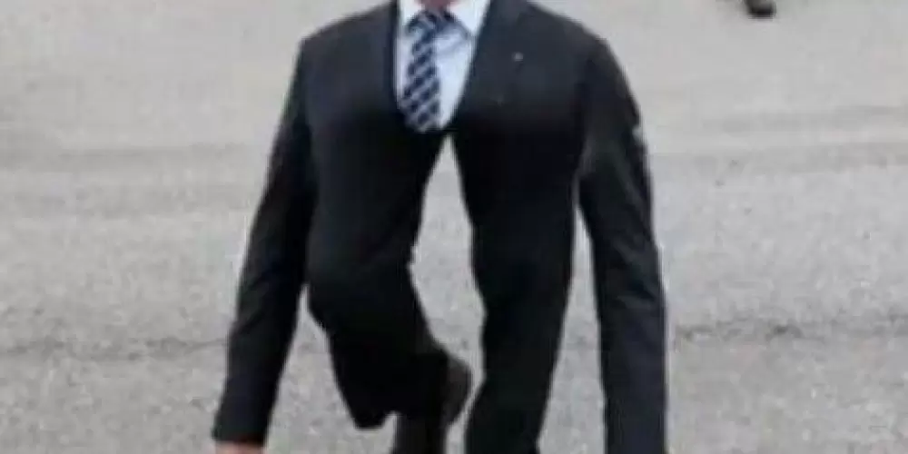 Imagem do grupo de WhatsApp 𝑫𝒆𝒔𝒐𝒄𝒖𝒑𝒂𝒅𝒐𝒔🃟