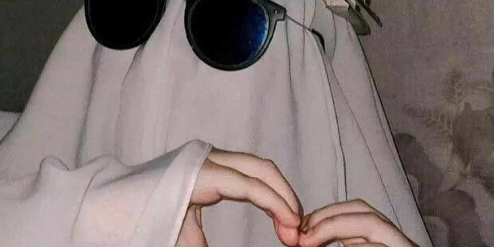 Imagem do grupo de WhatsApp ℭ𝔥𝔞𝔱 𝔞𝔪𝔦𝔷𝔞𝔡𝔢𝔰 🍷👻