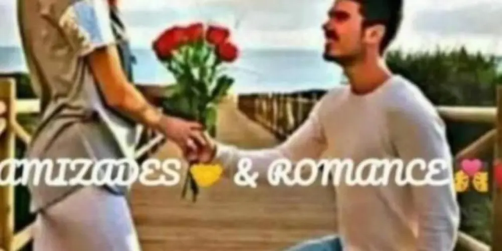 Imagem do grupo de WhatsApp 𝐀𝐌𝐈𝐙𝐀𝐃𝐄🤝𝐑𝐎𝐌𝐀𝐍𝐂𝐄👩‍❤️‍👨❤️