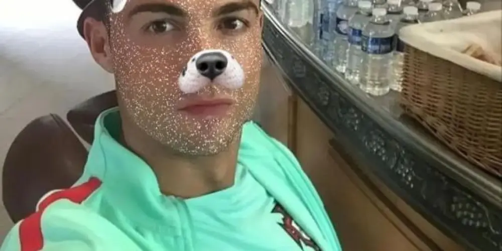 Imagem do grupo de WhatsApp 🍙⛩️𝔽.ℝ.𝕀.𝔼.ℕ.𝔻.𝕊⛩️🍙