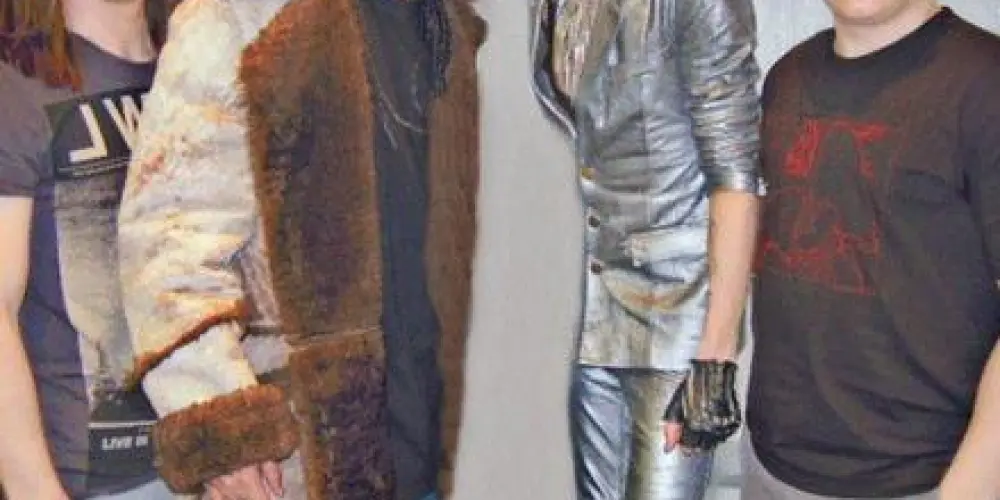 Imagem do grupo de WhatsApp ✮𝐄𝐬𝐩𝐨𝐬𝐚𝐬 𝐝𝐨 𝐓𝐨𝐦 𝐞 𝐝𝐨 𝐁𝐢𝐥𝐥✮