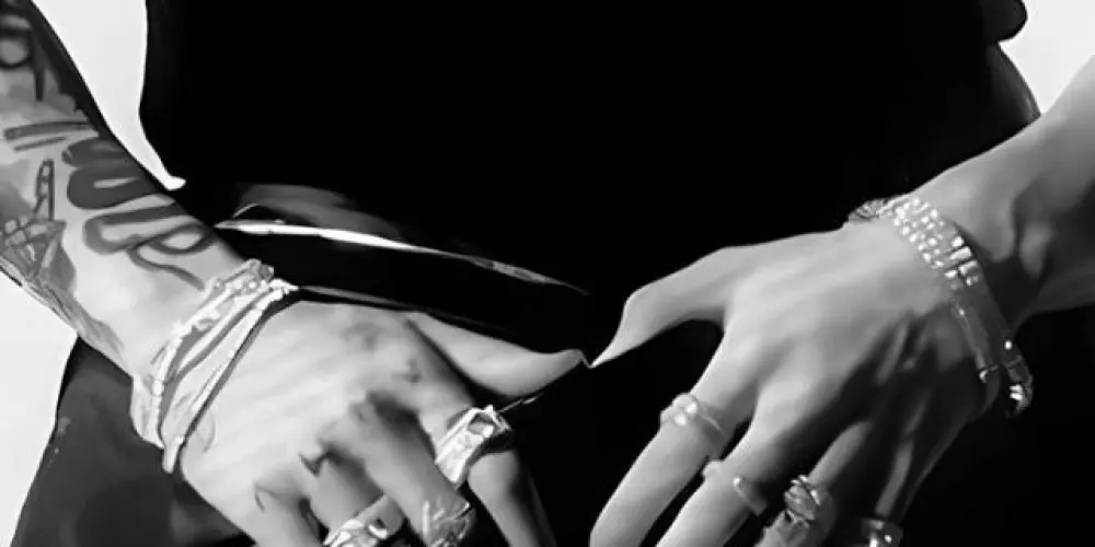 Imagem do grupo de WhatsApp 𝘕𝘰𝘪𝘵𝘦 𝘴𝘰𝘮𝘣𝘳𝘪𝘢 🍷