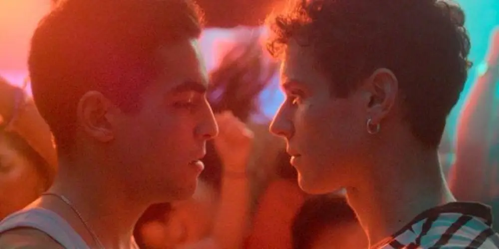 Imagem do grupo de WhatsApp 「 𝘽𝙊𝙔𝙎 𝘼𝙉𝘿 𝙔𝘼𝙂𝙎 🏳️‍🌈🔥 」