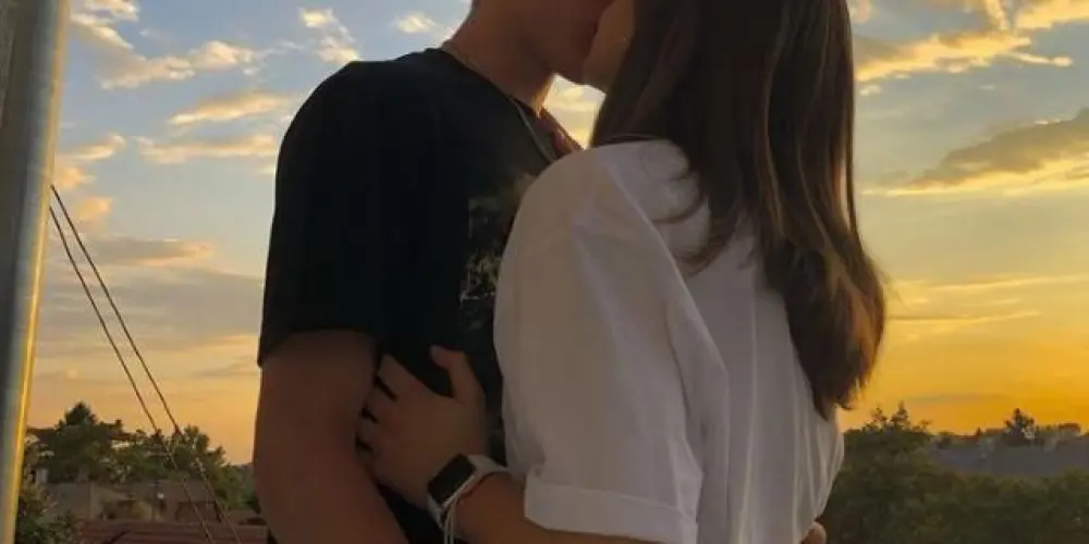 Imagem do grupo de WhatsApp 🍃❤️𝑬𝑵𝑪𝑶𝑵𝑻𝑹𝑨 𝑺𝑬 𝑺𝑬𝑼 𝑨𝑴𝑶𝑹 𝑬 𝑨𝑴𝑰𝒁𝑨𝑫𝑬𝑺❤️🍃