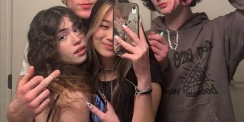 Imagem do grupo de WhatsApp 𝙑𝘼𝙄 𝙌𝙐𝙀 𝘾𝙊𝙇𝘼 𝘽𝙀𝘽𝙀🫦🫶🏽