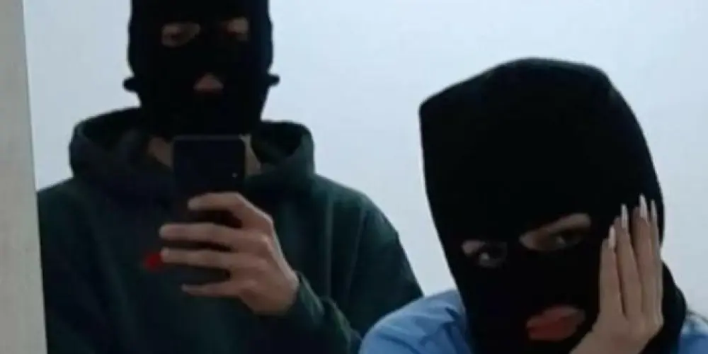 Imagem do grupo de WhatsApp 𝐓𝐇𝐄 𝐈𝐓 𝐌𝐈𝐒𝐓𝐎 ⚤(ʟᴇɪᴀᴍ ᴀꜱ ʀᴇɢʀᴀꜱ)