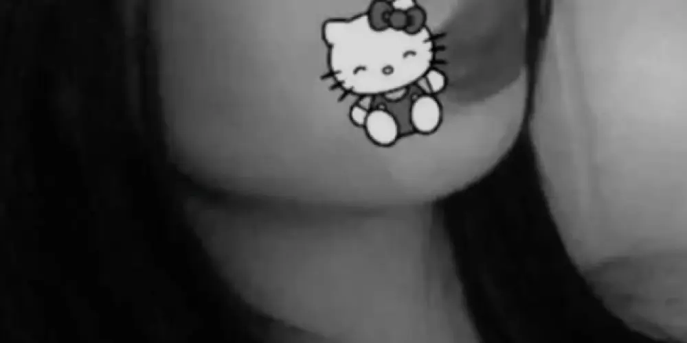 Imagem do grupo de WhatsApp 𖦹๋࣭⭑𝑯𝑬𝑳𝑳𝑶 𝑲𝑰𝑻𝑻𝒀🧸ྀི