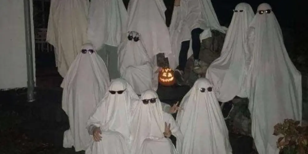 Imagem do grupo de WhatsApp 𝙏𝙝𝙚 𝙁𝙧𝙞𝙚𝙣𝙙𝙨 ❤️‍🩹🫂