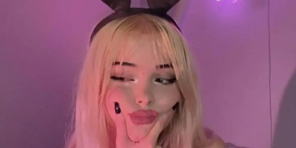 Imagem do grupo de WhatsApp 🎀 𝐒𝐈𝐋𝐄𝐍𝐓 𝐇𝐈𝐋𝐋𝐒 🎀