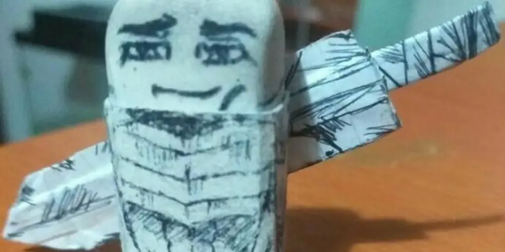 Imagem do grupo de WhatsApp 𝕯𝖆𝖗𝖐𝖆𝖓𝖉𝖑𝖎𝖌𝖍𝖙