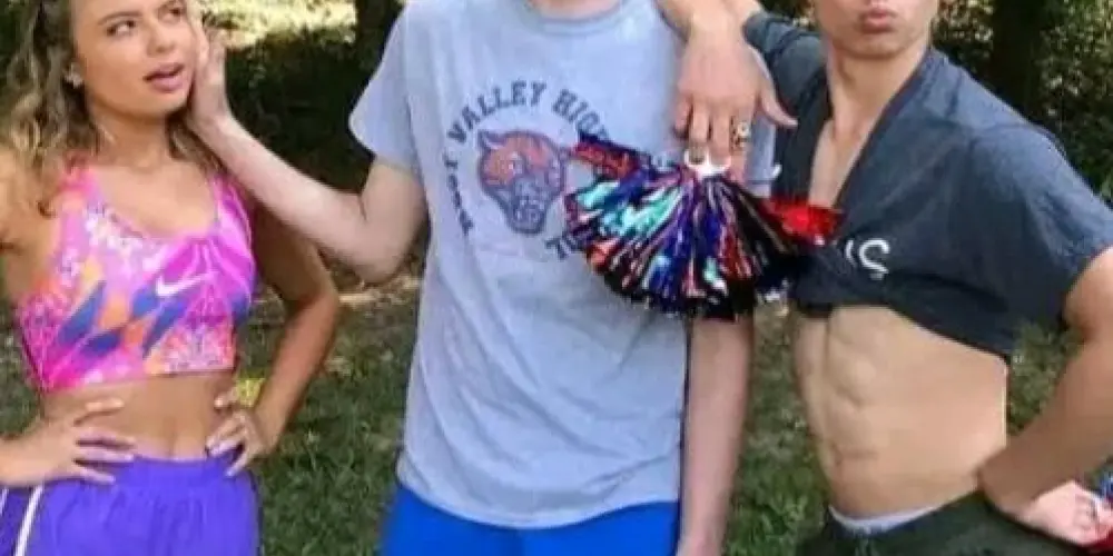 Imagem do grupo de WhatsApp 𝗶𝗻𝗳𝗲𝗿𝗻𝘂𝘀