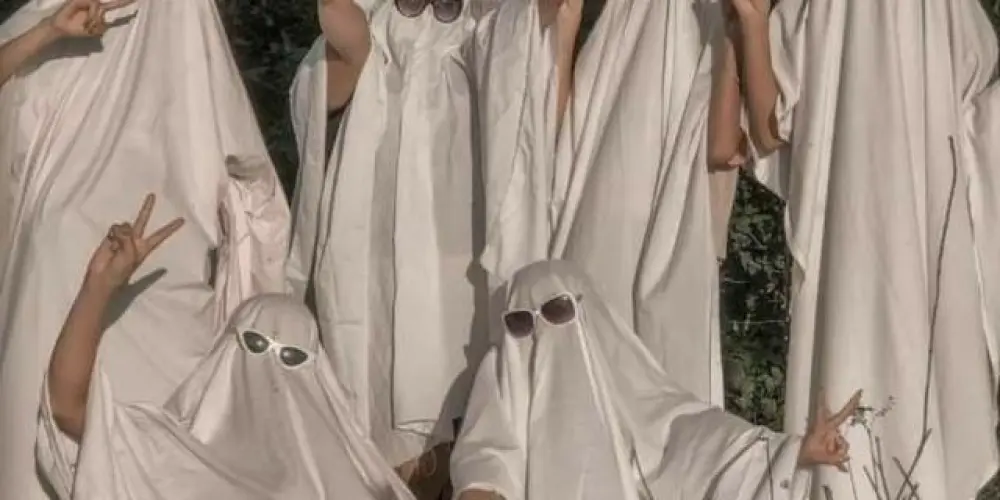 Imagem do grupo de WhatsApp 𝕘𝕙𝕠𝕤𝕥𝕤👻