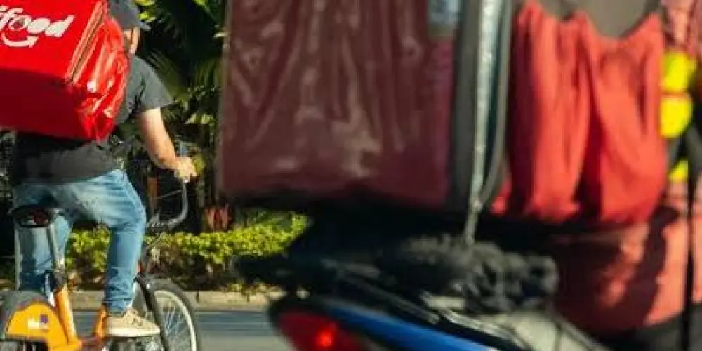 Imagem do grupo de WhatsApp 🎒𝐄𝐧𝐭𝐫𝐞𝐠𝐚𝐝𝐨𝐫𝐞𝐬 🚲🏍️ 𝐁𝐫𝐚𝐬𝐢𝐥 🇧🇷