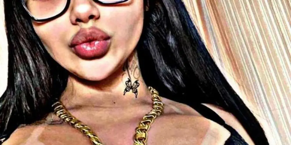 Imagem do grupo de WhatsApp 𝙇𝙖́ 𝙁𝙪𝙧𝙞𝙖⃝🔥