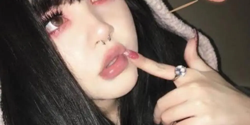 Imagem do grupo de WhatsApp ⚜️𝐇𝐈𝐋𝐋𝐒⚜️