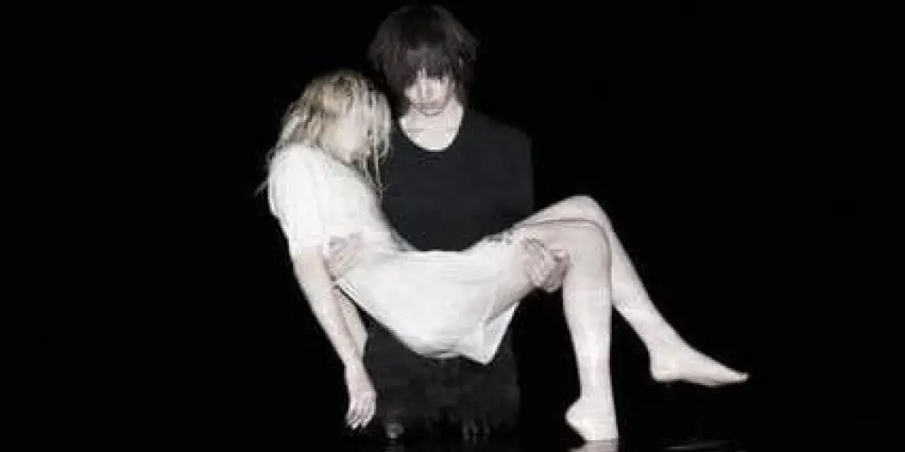 Imagem do grupo de WhatsApp 𝕮𝖍𝖆𝖙 𝕬𝖓𝖙𝖎 𝖗𝖔𝖒𝖆𝖓𝖈𝖊 🦇🩸