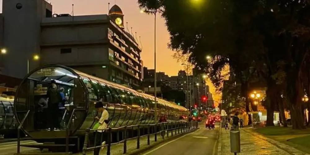 Imagem do grupo de WhatsApp 𝐂𝐖𝐁 (𝐜𝐮𝐫𝐢𝐭𝐢𝐛𝐚)🎭