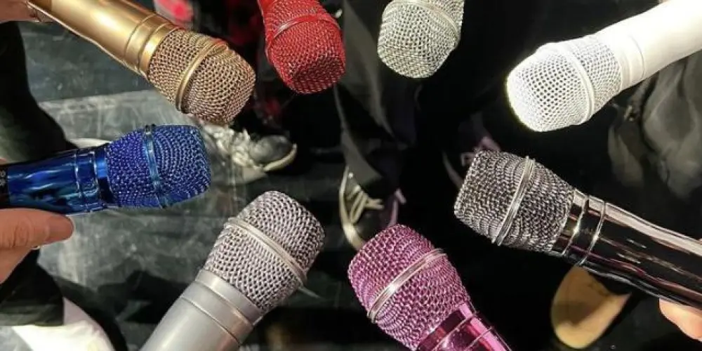 Imagem do grupo de WhatsApp 𝙅𝙤𝙫𝙚𝙣𝙨 𝘾𝙖𝙣𝙩𝙤𝙧𝙚𝙨 — 𝟤𝟢𝟤𝟧🤩🎤