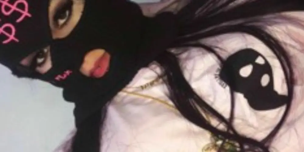 Imagem do grupo de WhatsApp ★彡[ᴅᴀʀ ᴏꜰ ᴋɪɴɢ]彡★