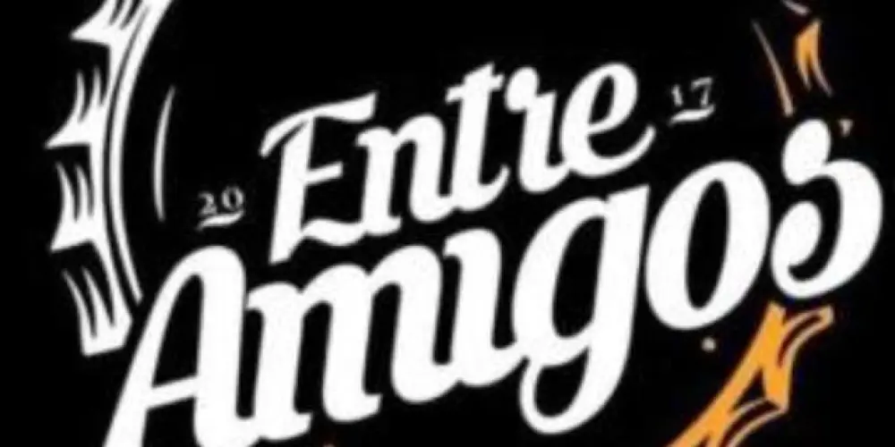 Imagem do grupo de WhatsApp ༺𝙴𝙽𝚃𝚁𝙴 𝙰𝙼𝙸𝙶𝙾𝚂🏖️😎🫂 ༻