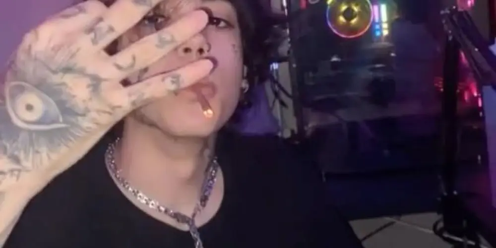 Imagem do grupo de WhatsApp 𝕲𝖗𝖚𝖕𝖔 𝖊𝖗𝖗𝖉𝖔 𝖕𝖆𝖗𝖆 𝖕𝖊𝖘𝖘𝖔𝖆𝖘 𝖓𝖔𝖗𝖒𝖆𝖎𝖘 ☯︎⚠︎✞︎