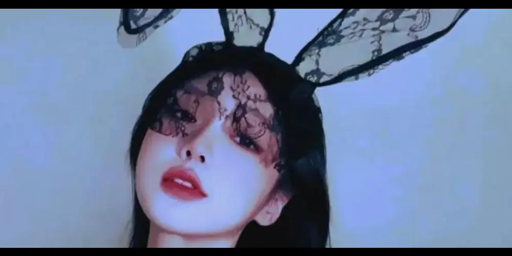 Imagem do grupo de WhatsApp 𝗖𝗛𝗔𝗧 𝗗𝗔 𝗘𝗠𝗜𝗟𝗟𝗬