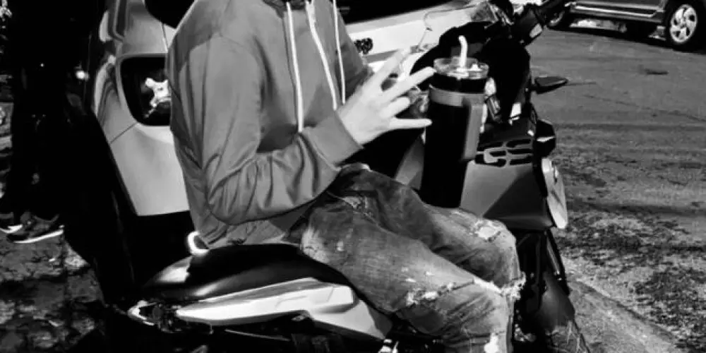 Imagem do grupo de WhatsApp 𝐭𝐡𝐞 𝐨𝐮𝐭𝐥𝐚𝐰''