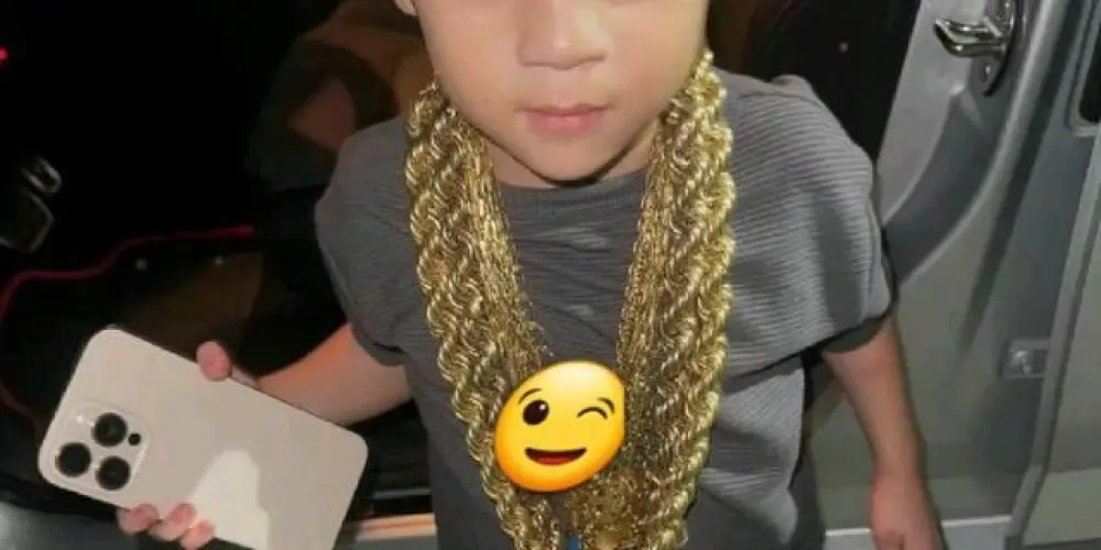 Imagem do grupo de WhatsApp 🔥𝕱𝖆𝖒𝖎́𝖑𝖎𝖆 𝖉𝖚 𝖈𝖆𝖕𝖘🍿