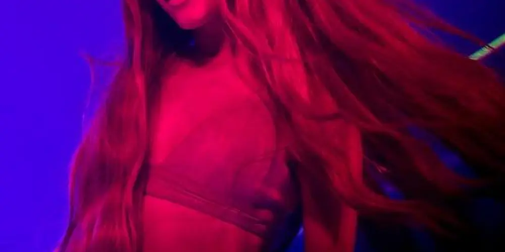 Imagem do grupo de WhatsApp 【 ✦ 𝐈𝐧𝐭𝐫𝐨 𝐁𝐫𝐢𝐠𝐡𝐭𝐞𝐫 𝐃𝐚𝐲𝐬 𝐈𝐍𝐂. ✦ 】